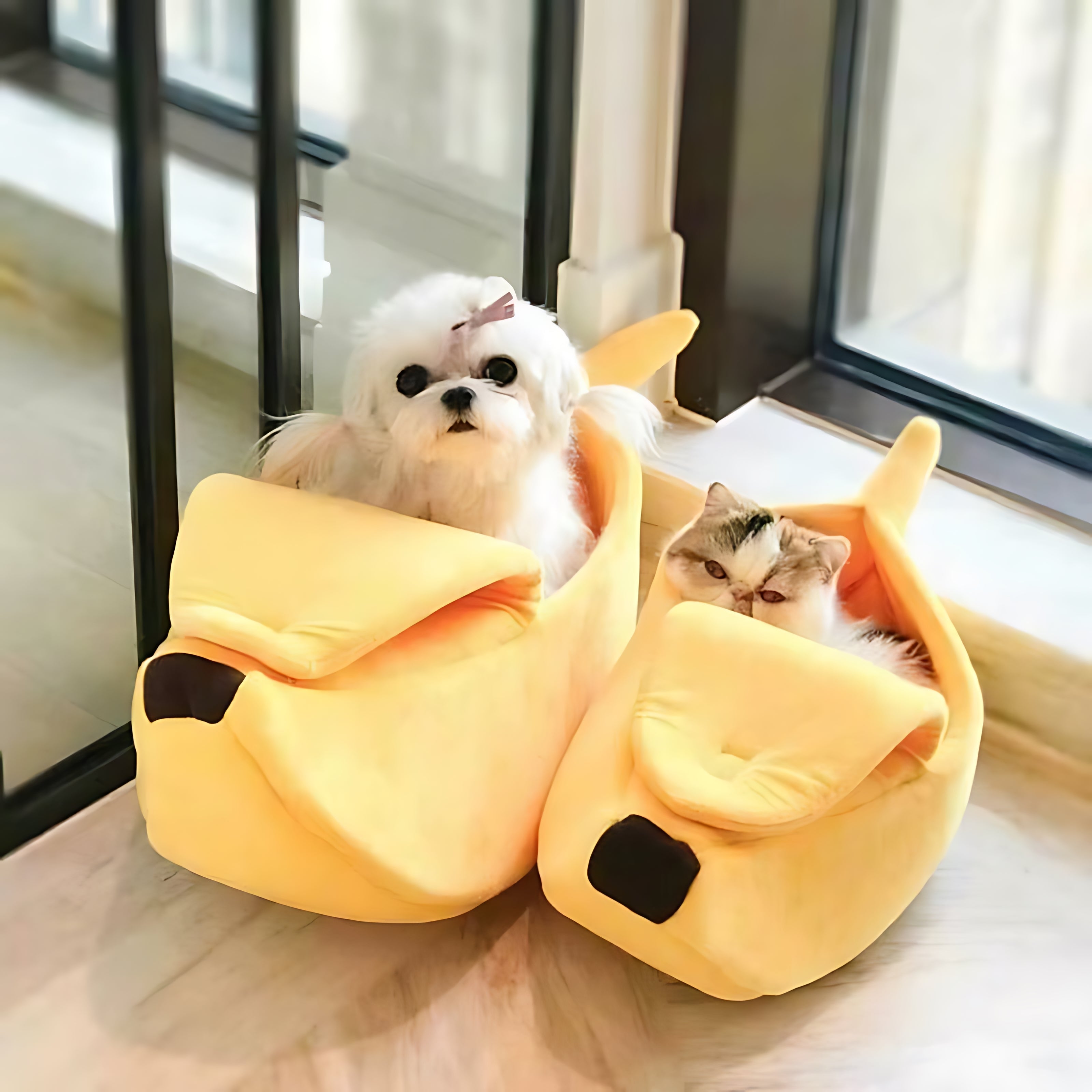 Banana Shaped Pet Bed for Cats & Small Dogs